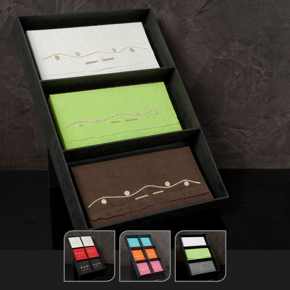 Présentoirs: paquets papier fait à la main